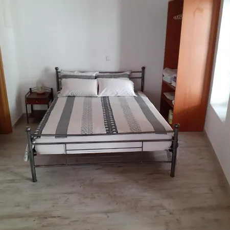 Mama's Home, Kallirachi Village Apartment *