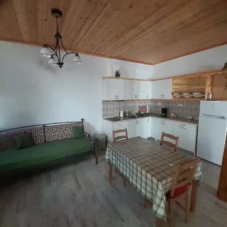 Daire Mama's Home, Kallirachi Village Kallirákhi