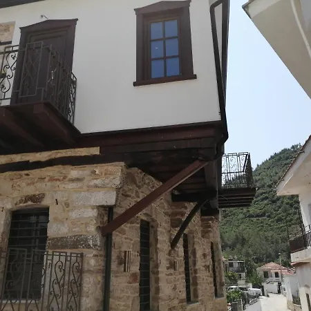 Mama's Home, Kallirachi Village Kallirákhi