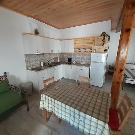 Mama's Home, Kallirachi Village Apartment