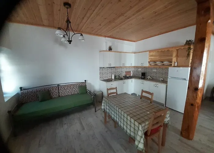 Daire Mama's Home, Kallirachi Village Kallirákhi