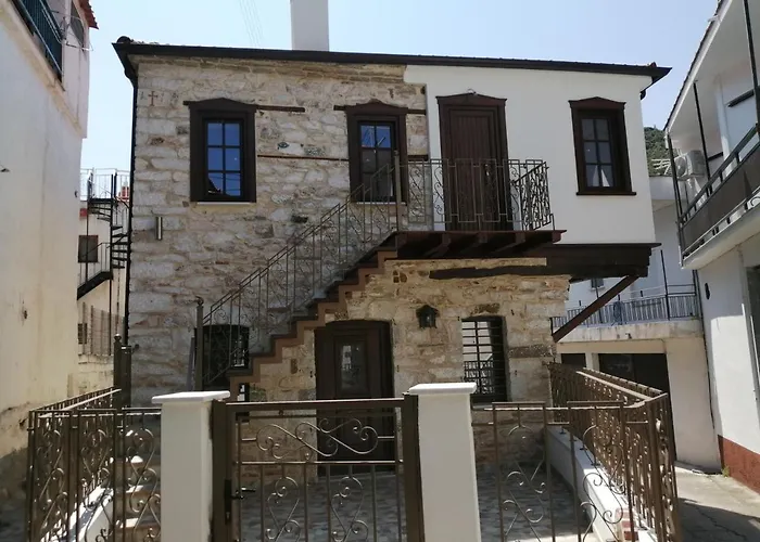 Daire Mama's Home, Kallirachi Village